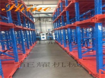 山西模具架模具貨架承重5噸 配有移動(dòng)式葫蘆